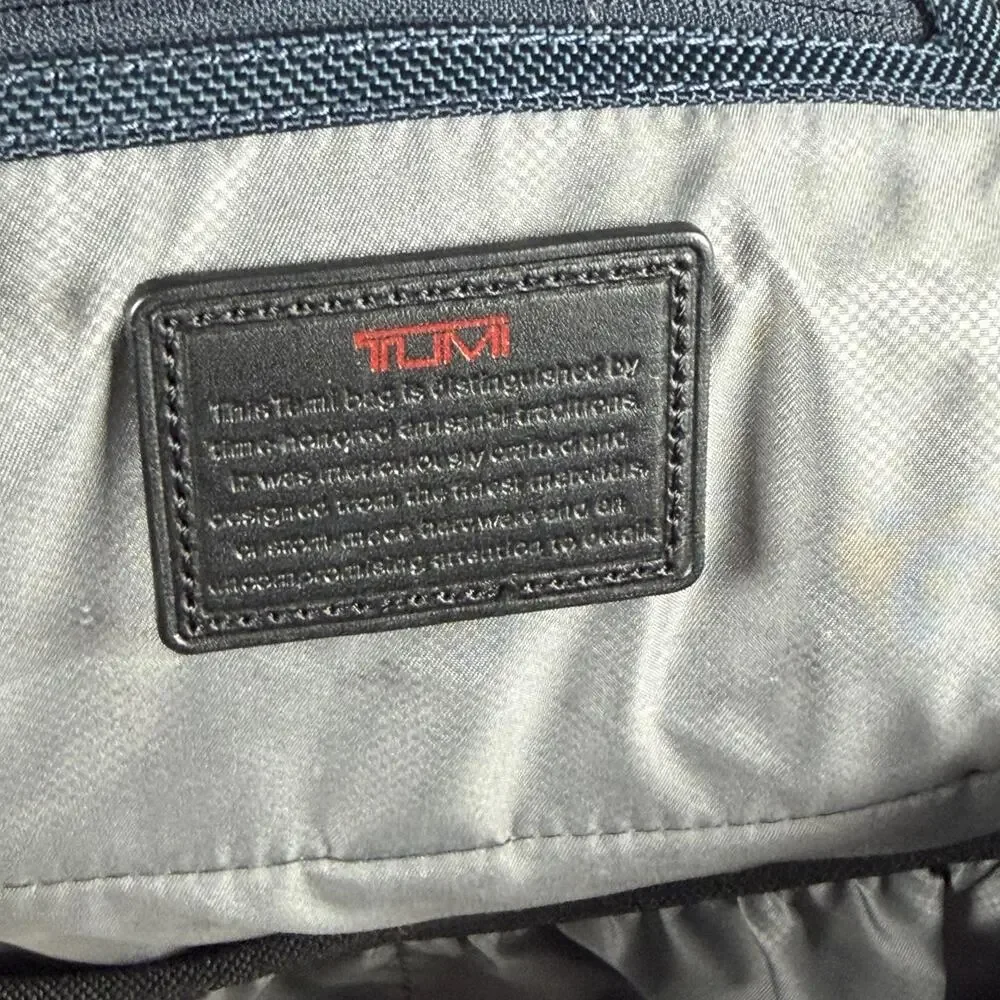 Tumi alpha black
